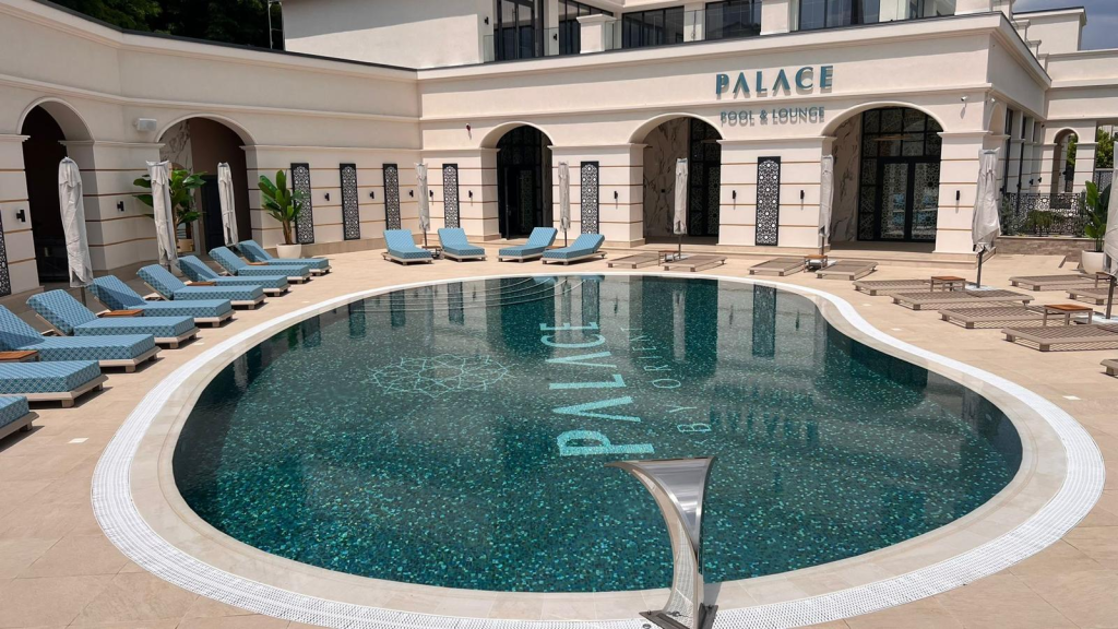 Piscină Brăila – Pool & Lounge Palace by Orient